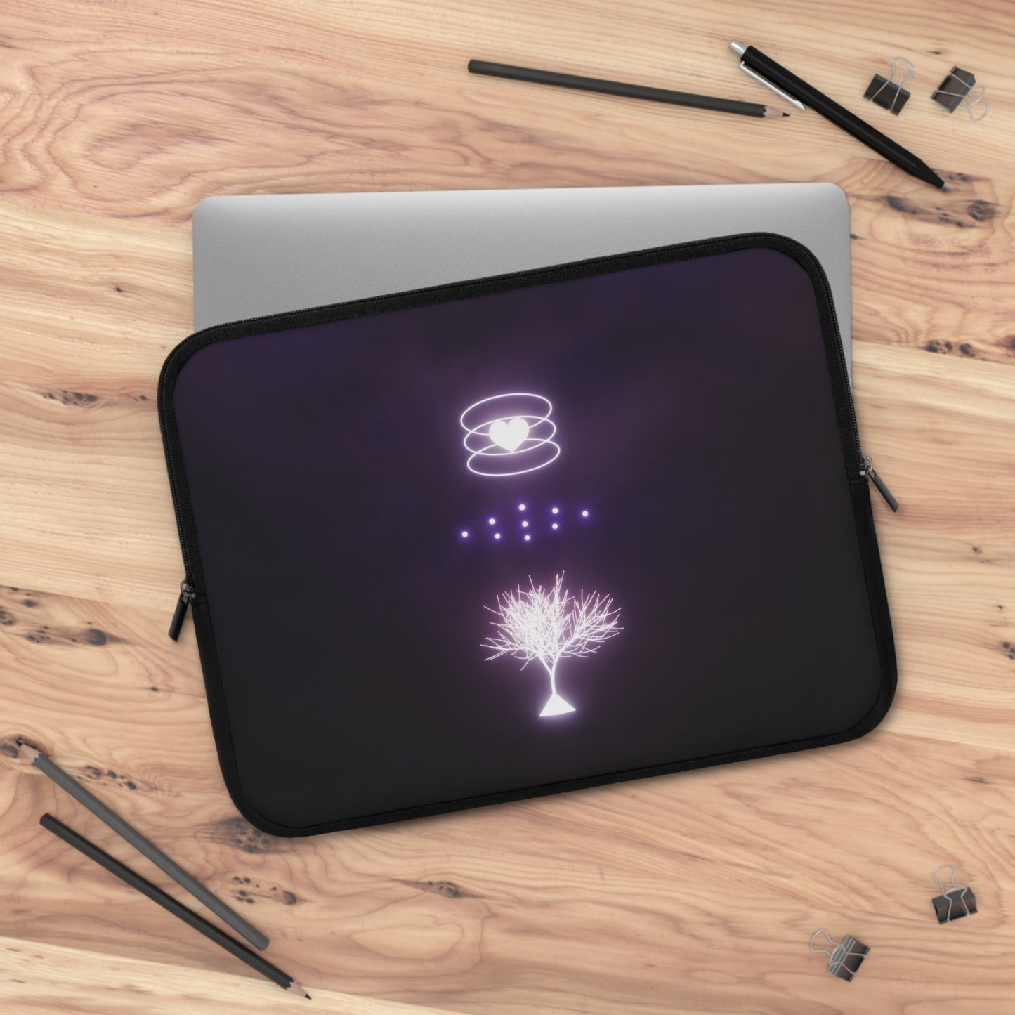 februaria 4 🤍 laptop sleeve