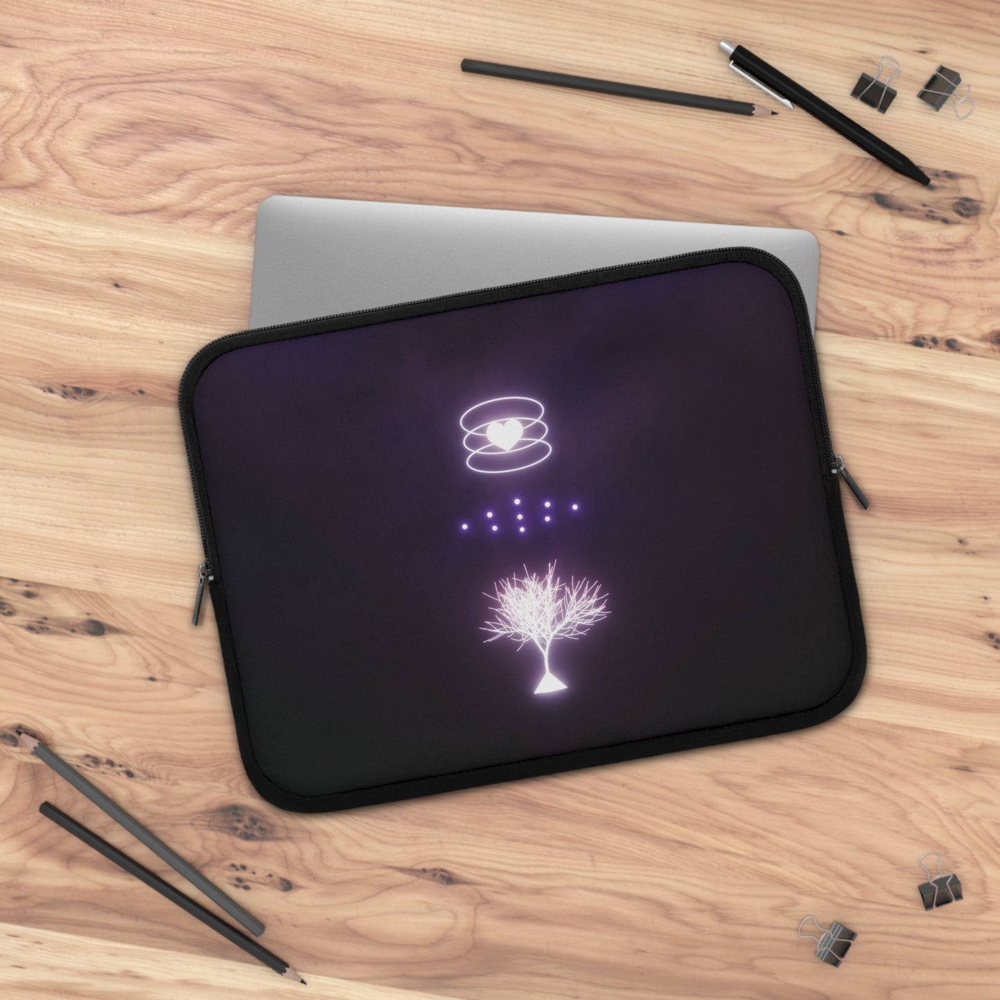 februaria 4 🤍 laptop sleeve