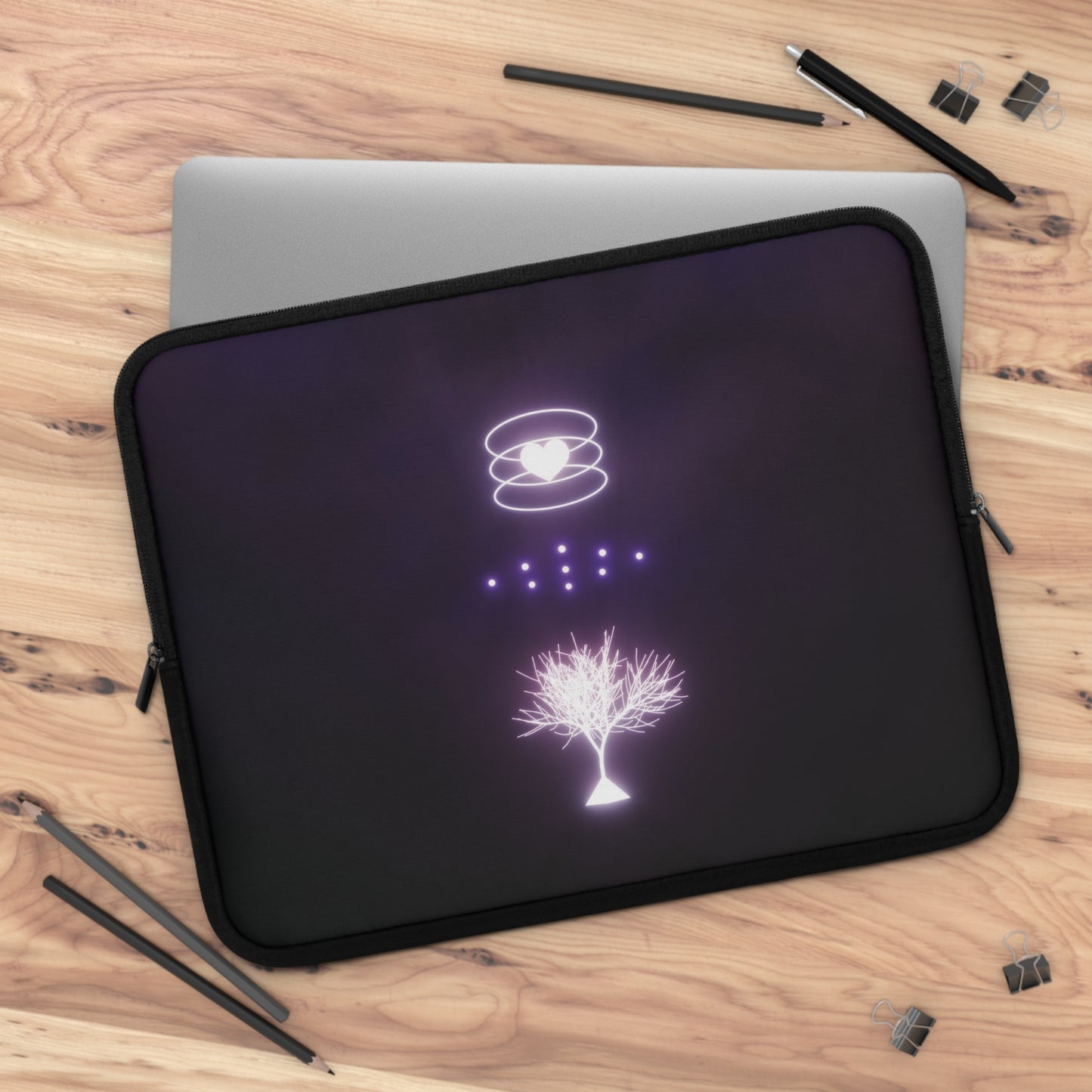 februaria 4 🤍 laptop sleeve