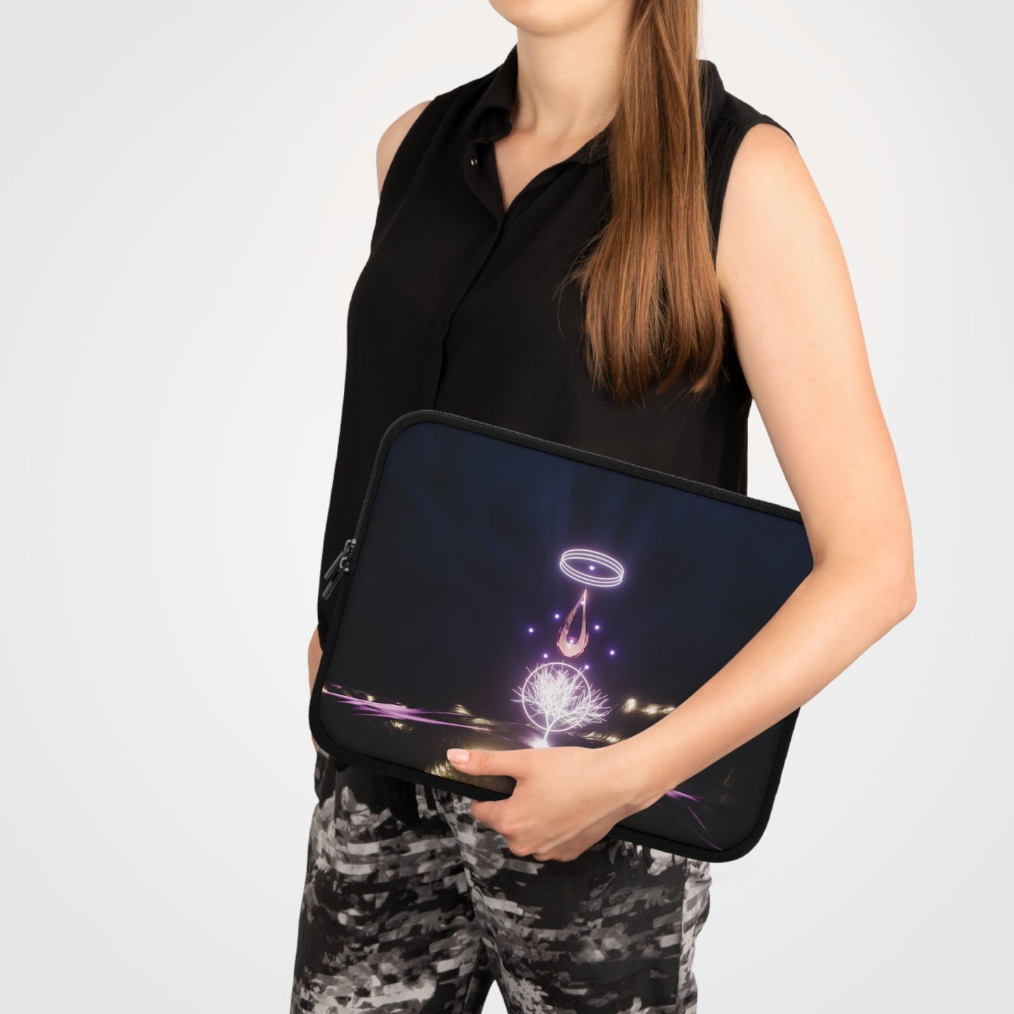 februaria 5 🤍 laptop sleeve