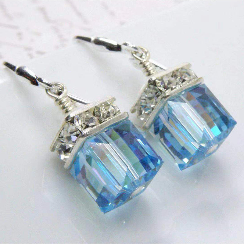 Aretes colgantes de cubo místico