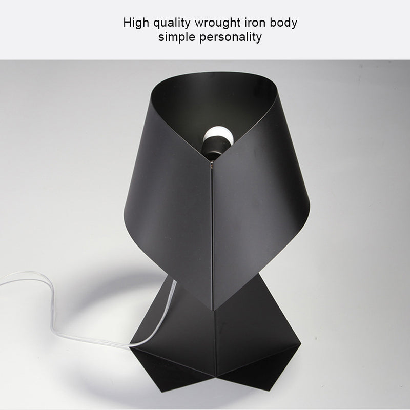 Monochrome Origami Lamp