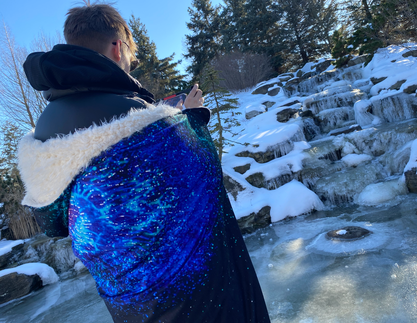 Blizzard Nova Hooded Blanket - Who R We Collective