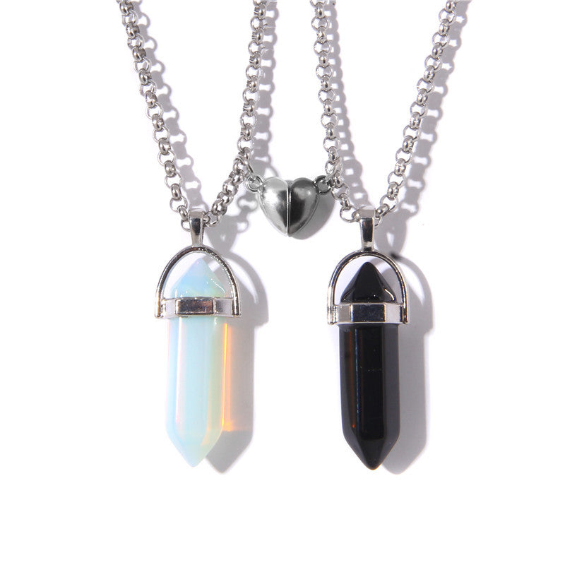 Colgante de piedra de pilar hexagonal con corazón magnético